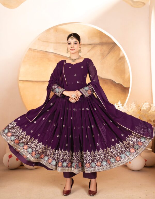 Regal Rani Pink Zari Anarkali Set