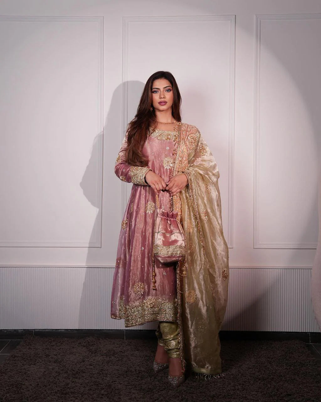 6176802346705732224_1_ca837fea-ad05-45ad-8210-840ffc90cb94_1 Blush Pink Heritage Zari Suit Set - Image 1