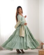 Majestic Rama Green Heritage Anarkali Set - Image 4