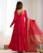 Royal Rani Pink Resham Anarkali Ensemble - Image 4