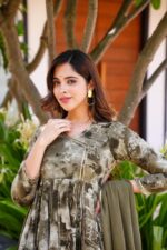 Majestic Heritage Zari Anarkali Ensemble - Image 5