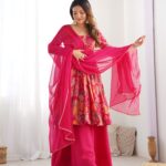 Regal Parampara Bandhani Kediya Ensemble