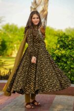 Royal Rama Green Resham Ensemble
