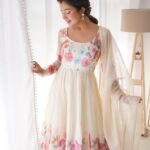 Regal Ivory Resham Organza Set