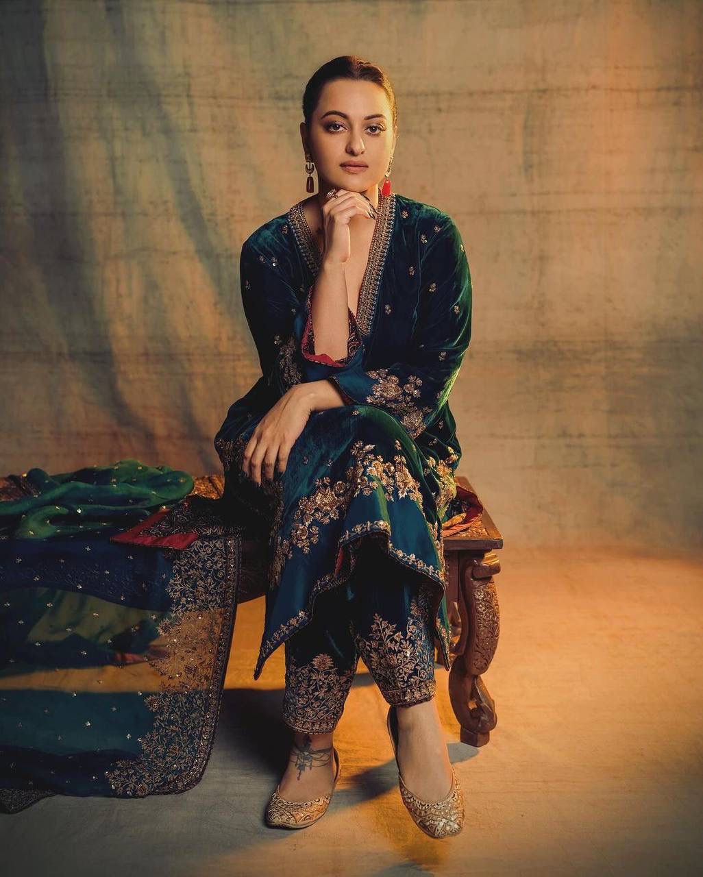 IMG_6004_1 Regal Midnight Blue Velvet Sharara Set - Image 1