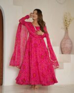 Regal Rani Pink Bandhani Anarkali Set - Image 2
