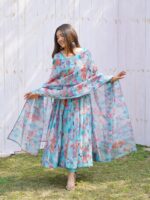 Royal Resham Booti Organza Ensemble