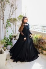 Royal Rani Pink Silk Saree Set - Image 2