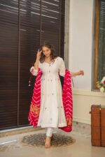 Pearl White Riwaaz Resham Kurta Set
