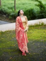 Royal Rani Pink Zari Salwar Set - Image 3