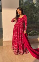 Royal Rani Pink Resham Anarkali Ensemble - Image 3