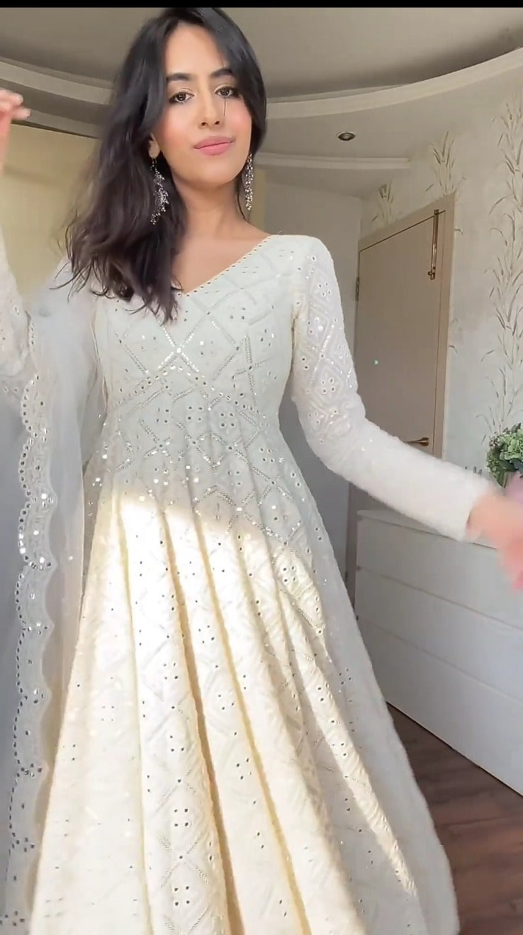 WhatsAppImage2023-12-16at7.18.04PM_1_3122104a-3a69-4974-89ae-41040d4e33bd Royal Lakhnawi Parampara Anarkali Set - Image 1