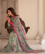 Maharani Regal Resham Silk Attire - Image 2
