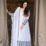 Pearl White Maharani Resham Anarkali Set