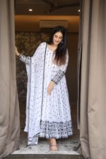 Pearl White Maharani Resham Anarkali Set