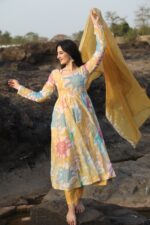 Timeless Riwaaz Resham Anarkali Set - Image 3