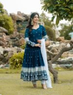 Royal Rani Pink Heritage Anarkali Set - Image 6