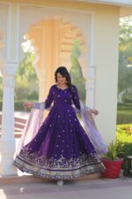 Royal Rani Pink Zari Gown - Image 3