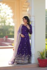 Royal Rani Pink Zari Gown - Image 7