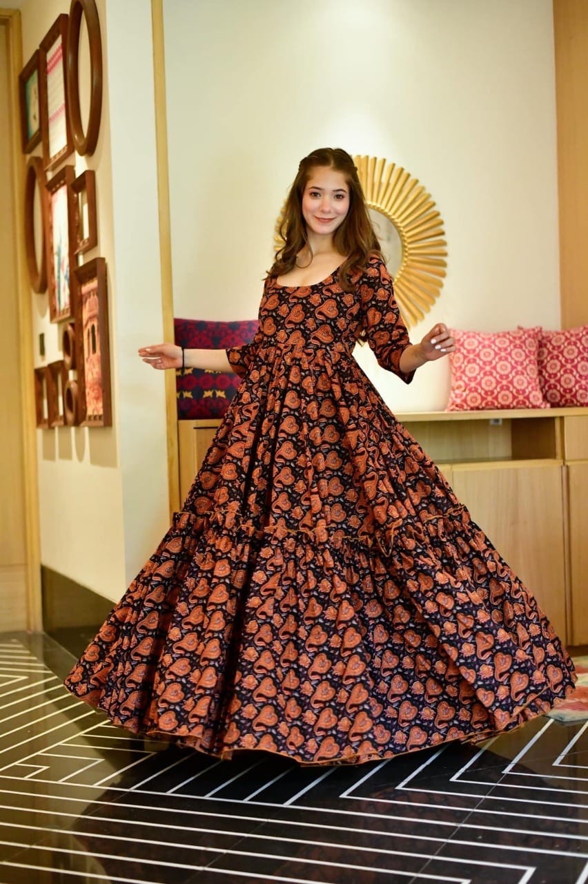 photo1664177990 Majestic Midnight Black Masleen Anarkali - Image 1