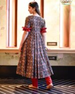 Heritage Resham Kurta Set in Sindoor Red - Image 3