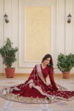 Royal Resham Heritage Suit Set - Image 4