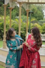 Royal Resham Parampara Kurti Set - Image 2