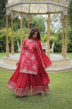 Royal Resham Parampara Kurti Set - Image 5