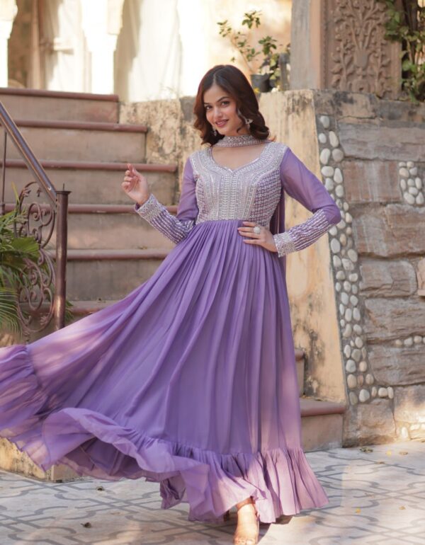 Regal Riwaaz Resham Anarkali Gown