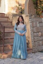 Regal Riwaaz Resham Anarkali Gown - Image 8