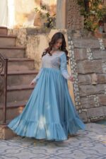 Regal Riwaaz Resham Anarkali Gown - Image 4