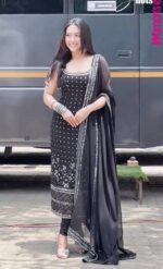 Regal Midnight Black Resham Kurti Ensemble - Image 3