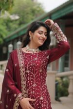 Regal Rani Pink Resham Kurti Set - Image 14