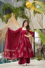 Regal Resham Anarkali Riwaaz Set - Image 2