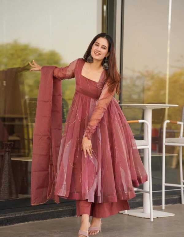 Regal Peach Zari Organza Ensemble