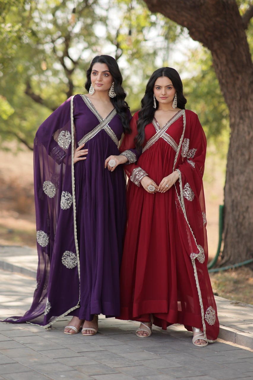 photo_6311989607738228698_y Royal Sindoor Red Anarkali Kalidar - Image 1