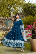 Navy Blue Embroidered Anarkali with White Dupatta - Image 3