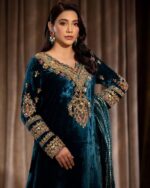 Majestic Teal Velvet Salwar Kameez Set - Image 5