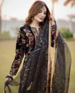 Royal Velvet Elegance Ensemble - Image 3