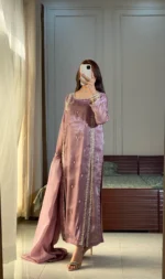 Zeenat Mauve Elegance Set - Image 3