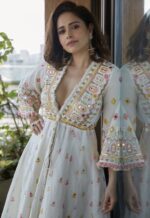 Natural Ivory Suit Set - Image 4