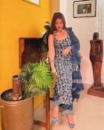 Tranquil Threads Blue Kurti Trouser Set - Image 9