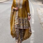 Luxurious Chinnon Designer Suit Set