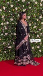 Palak Midnight Elegance Ensemble - Image 5