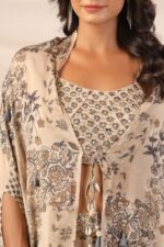 Elegant Croptop Palazzo and Cape Set - Image 7