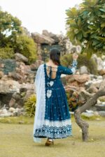 Navy Blue Embroidered Anarkali with White Dupatta - Image 4