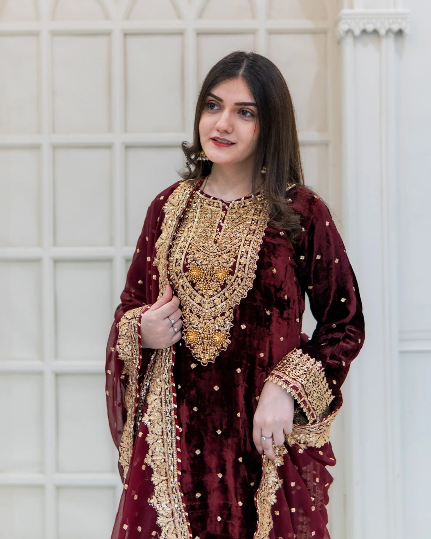 rangoon_clothing_pk_1730563228_3492344254581903321_7012702625.jpg Premium Velvet Zari Embroidered Anarkali Suit - Image 1
