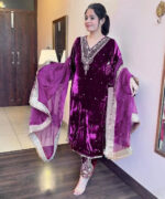 Winter Velvet Embroided Kurti Pant Dupatta Set - Image 2