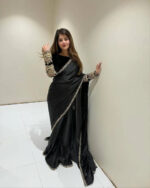 Luxnetics  Party Wear Velvet Saree - Image 3