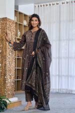 Classic Brown Ethnic Kurti Ensemble - Image 5